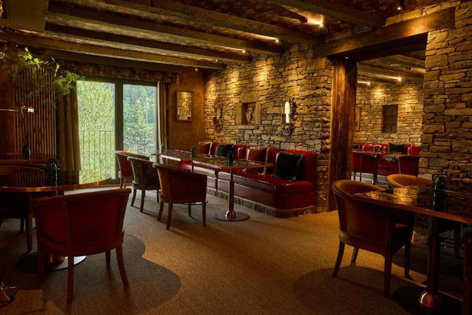 Imagen de los interiores del Hotel Valle de Pineta. Foto 9