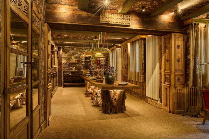 Imagen de los interiores del Hotel Valle de Pineta. Foto 12