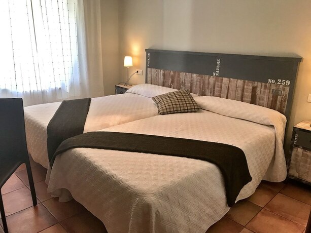 Imagen general del Hotel Valle de San Emiliano. Foto 4