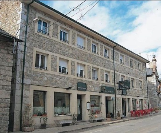 Imagen general del Hotel Valle de San Emiliano. Foto 11