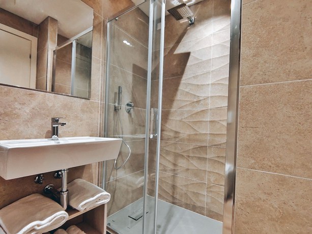 Imagen de la habitación del Hotel Valle del Fiora. Foto 6