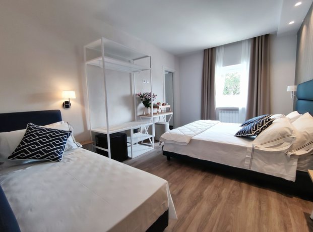 Imagen de la habitación del Hotel Valle del Fiora. Foto 17
