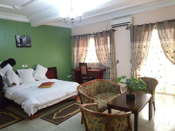 Imagen de la habitación del Hotel Vall&eacute;e Des Rois. Foto 20