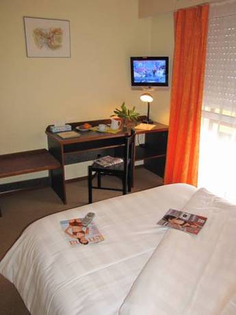 Imagen de la habitación del Hotel Vallée Noble. Foto 5