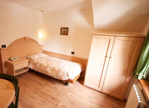 Imagen de la habitación del Hotel Vallechiara. Foto 12