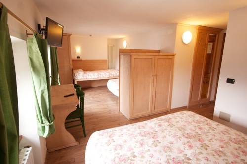 Imagen de la habitación del Hotel Vallechiara. Foto 15