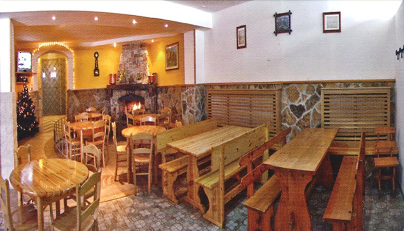 Imagen del bar/restaurante del Hotel Vallefura. Foto 2