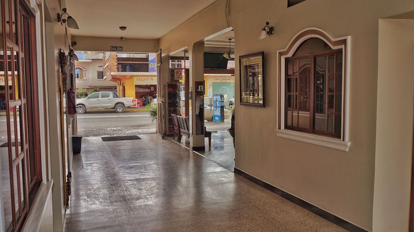 Imagen de los interiores del Hotel Vallejo. Foto 17