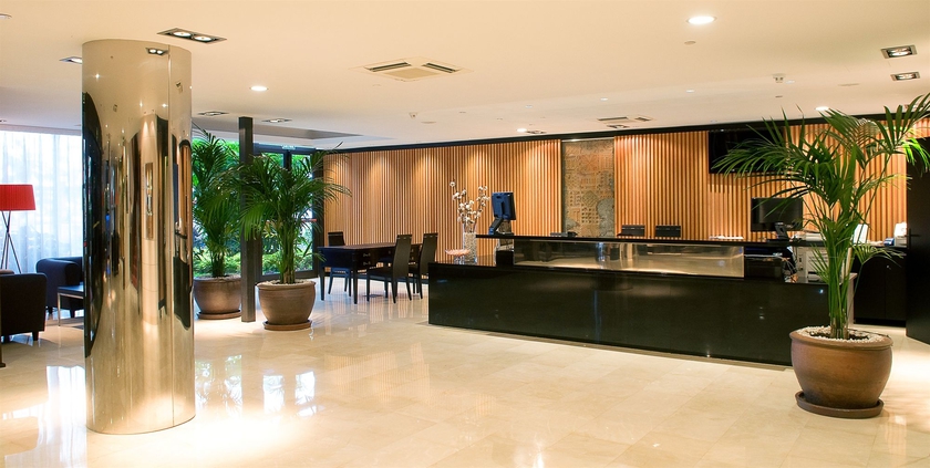 Imagen de los interiores del Hotel Vallemar. Foto 9