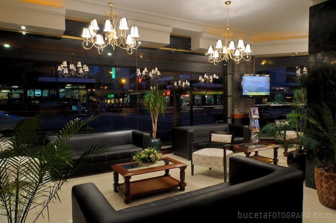 Imagen de los interiores del Hotel Valles. Foto 12