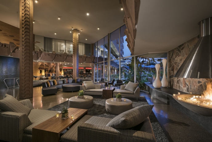 Imagen de los interiores del Hotel Valley Ho. Foto 13