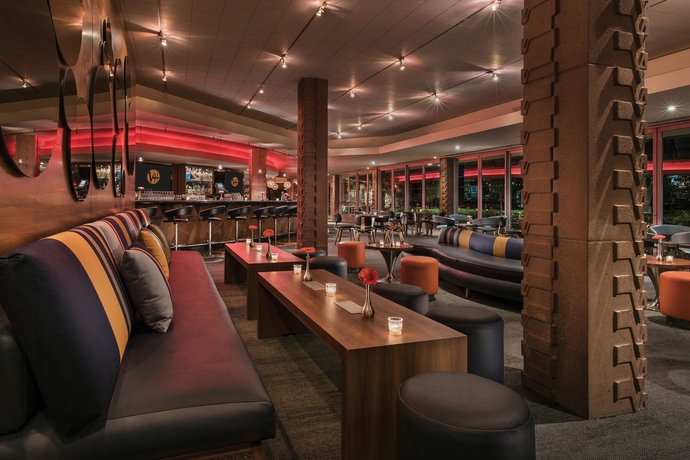 Imagen de los interiores del Hotel Valley Ho. Foto 15