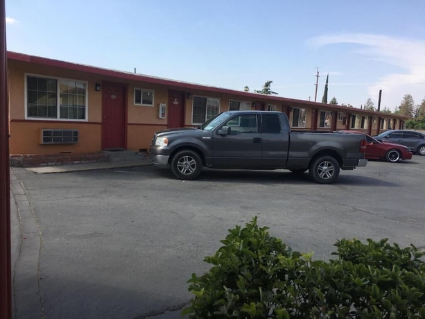Imagen de los exteriores del Hotel Valley Motel. Foto 15