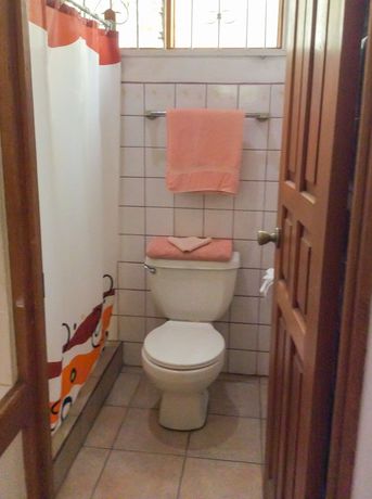 Imagen de los interiores del Hotel Valley View Lodge - Finca Huetares. Foto 15