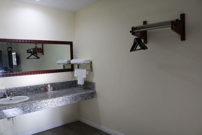 Imagen de la habitación del Hotel Valli Hi Motel. Foto 16