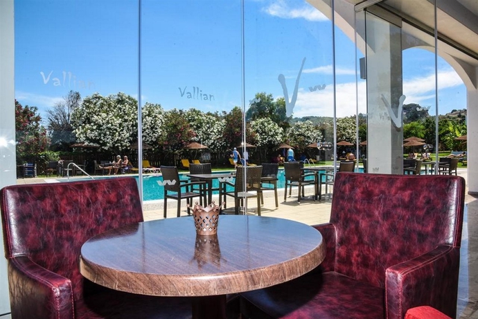 Imagen general del Hotel Vallian Village. Foto 12