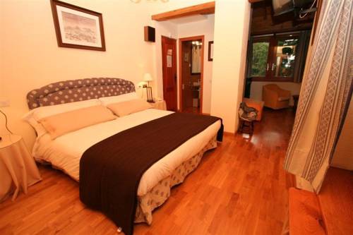 Imagen de la habitación del Hotel Vallibierna. Foto 5