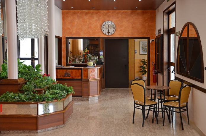 Imagen de los interiores del Hotel Vallisdea. Foto 17