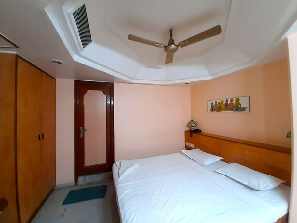 Imagen de la habitación del Hotel Valluvar. Foto 9