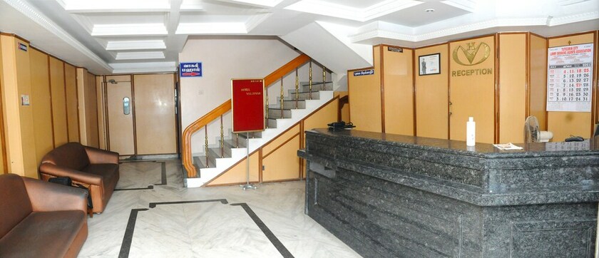 Imagen de los interiores del Hotel Valluvar. Foto 12