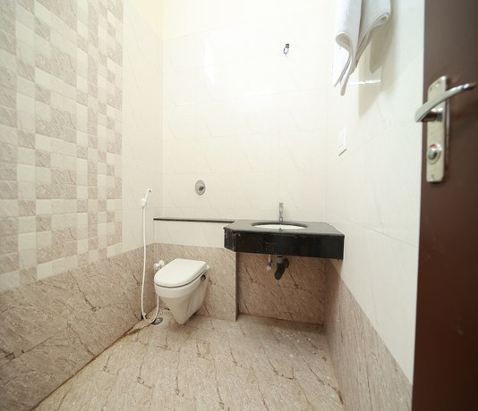 Imagen de la habitación del Hotel Valluvar Residency. Foto 8