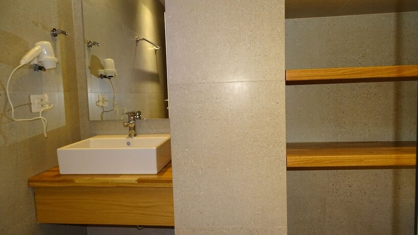 Imagen general del Hotel Valmar, Ksamil. Foto 10