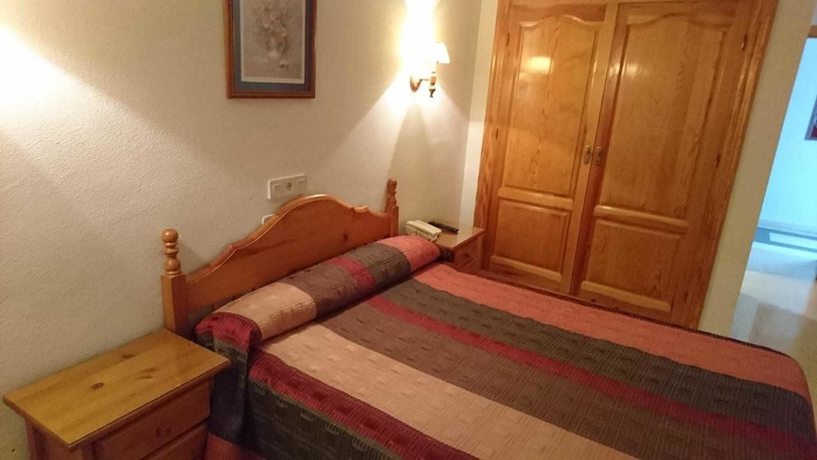 Imagen de la habitación del Hotel Valmar, Villar de Olalla. Foto 13