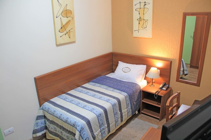 Imagen de la habitación del Hotel Valparaiso. Foto 2