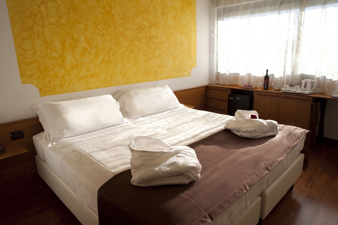 Imagen de la habitación del Hotel Valpolicella International. Foto 12