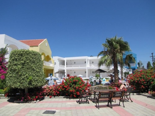 Imagen de los exteriores del Hotel Valsami Apartments. Foto 7