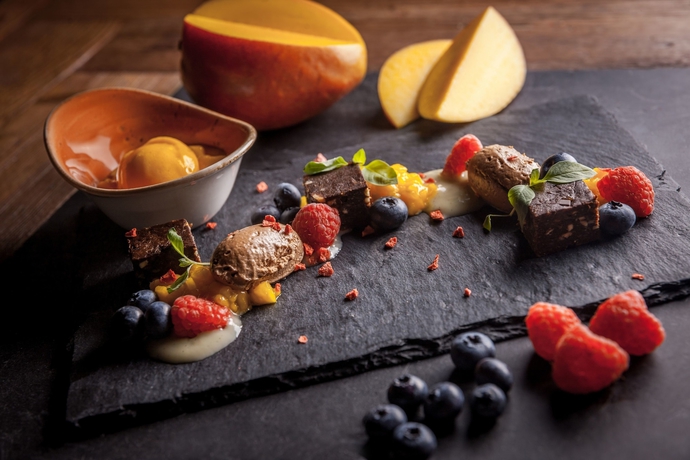 Imagen del bar/restaurante del Hotel Valsana and Appartements Arosa. Foto 7