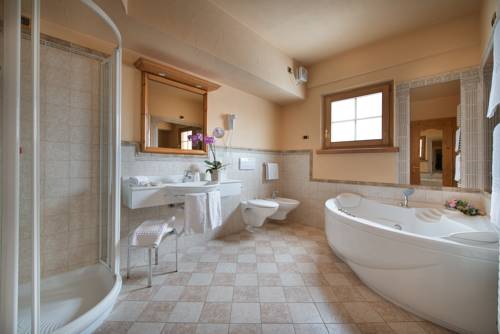 Imagen de la habitación del Hotel Valtellina. Foto 2