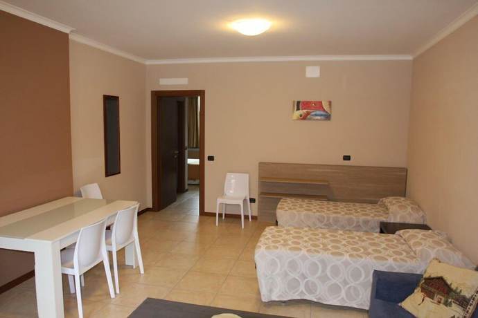 Imagen de la habitación del Hotel Valtidone. Foto 5