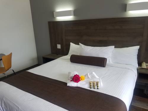 Imagen de la habitación del Hotel Value Inn Bellflower. Foto 6