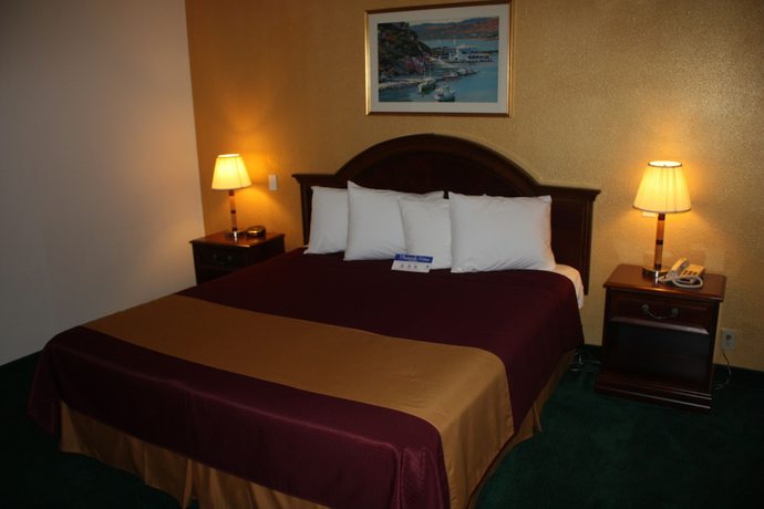 Imagen de la habitación del Hotel Value Inn and Suites, Redding. Foto 16