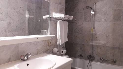 Imagen de la habitación del Hotel Value Stay Brussels South. Foto 14