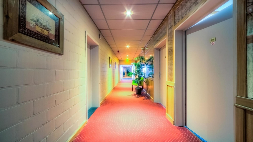 Imagen de los interiores del Hotel Value Stay Menen. Foto 16