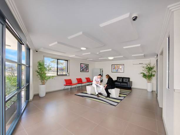 Imagen de los interiores del Hotel Valuesuites Penrith. Foto 20