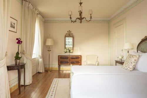 Imagen de la habitación del Hotel Valverde Sintra Palácio de Seteais. Foto 8