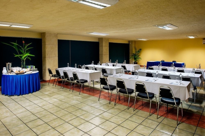 Imagen de los interiores del Hotel Vamar Vallarta All Inclusive Marina and Beach Resort. Foto 12