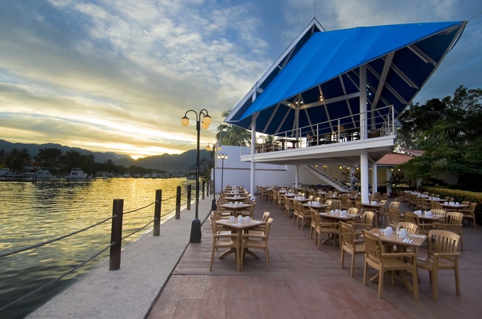 Imagen del bar/restaurante del Hotel Vamar Vallarta All Inclusive Marina and Beach Resort. Foto 5