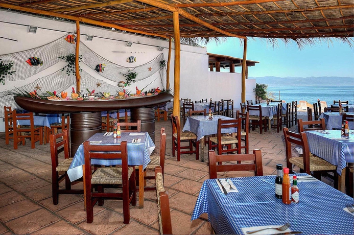 Imagen del bar/restaurante del Hotel Vamar Vallarta All Inclusive Marina and Beach Resort. Foto 7