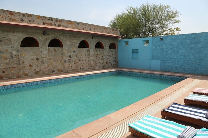 Imagen de la piscina del Hotel Van Chhavi Resort. Foto 18