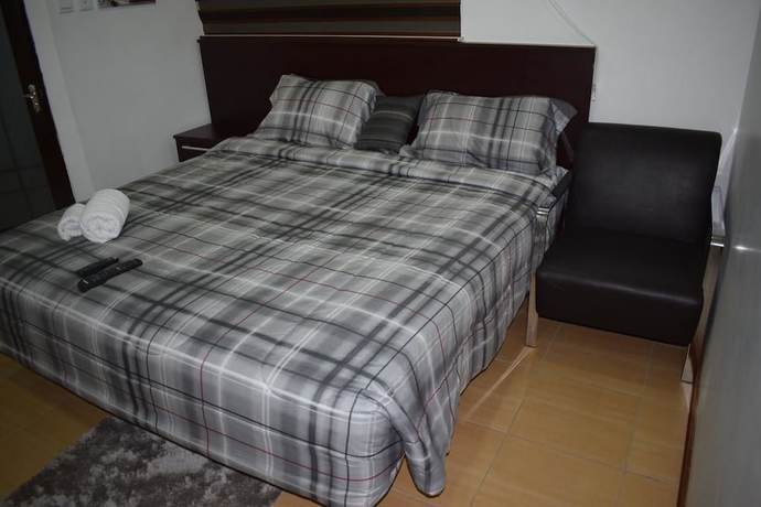Imagen de la habitación del Hotel Van Der Salle. Foto 2