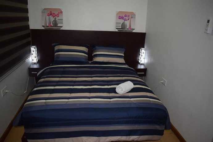 Imagen de la habitación del Hotel Van Der Salle. Foto 15