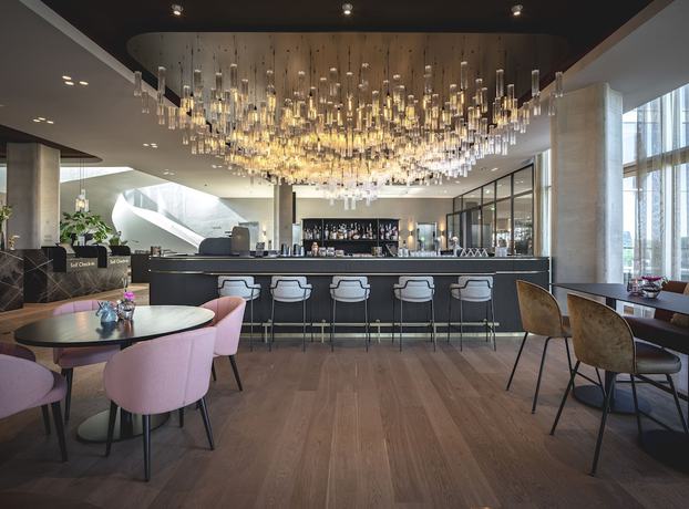 Imagen del bar/restaurante del Hotel Van Der Valk Amsterdam Zuidas. Foto 4