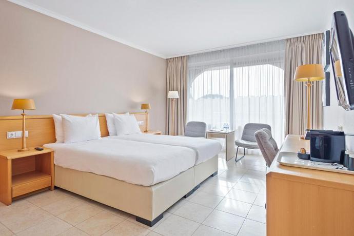 Imagen de la habitación del Hotel Van Der Valk Barcarola. Foto 7