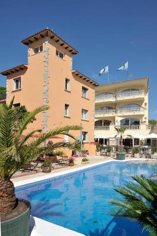 Imagen de los exteriores del Hotel Van Der Valk Barcarola. Foto 9