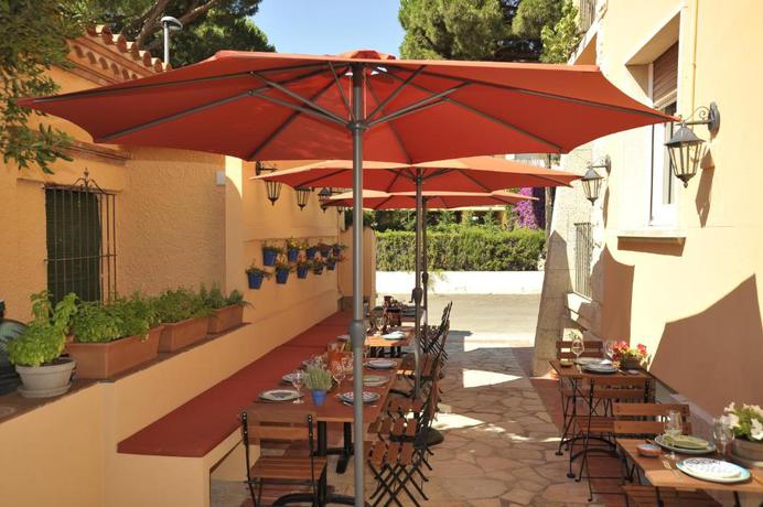 Imagen de los exteriores del Hotel Van Der Valk Barcarola. Foto 12