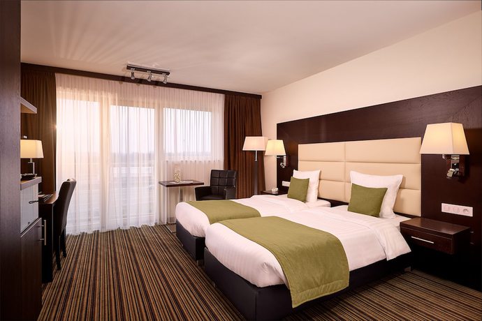 Imagen de la habitación del Hotel Van Der Valk Charleroi Airport. Foto 5